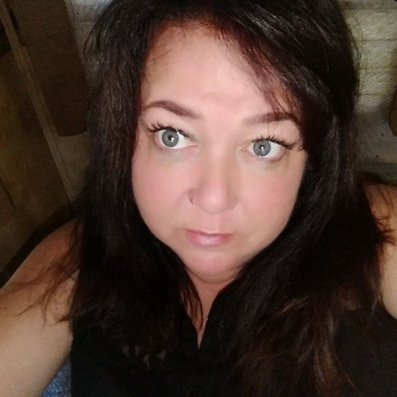 Meet your Posher, Stevi - Picture 1 of 1